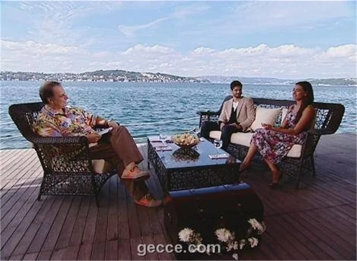 HANDE SUBAŞI-HALUK PİYES