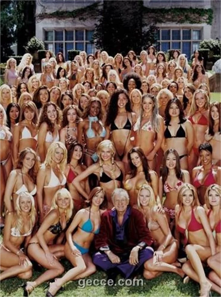 Hugh HEfner'in haremi!