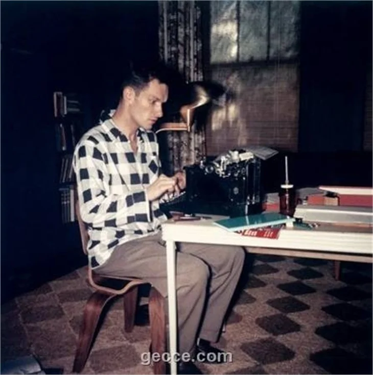 Hugh HEfner'in haremi!