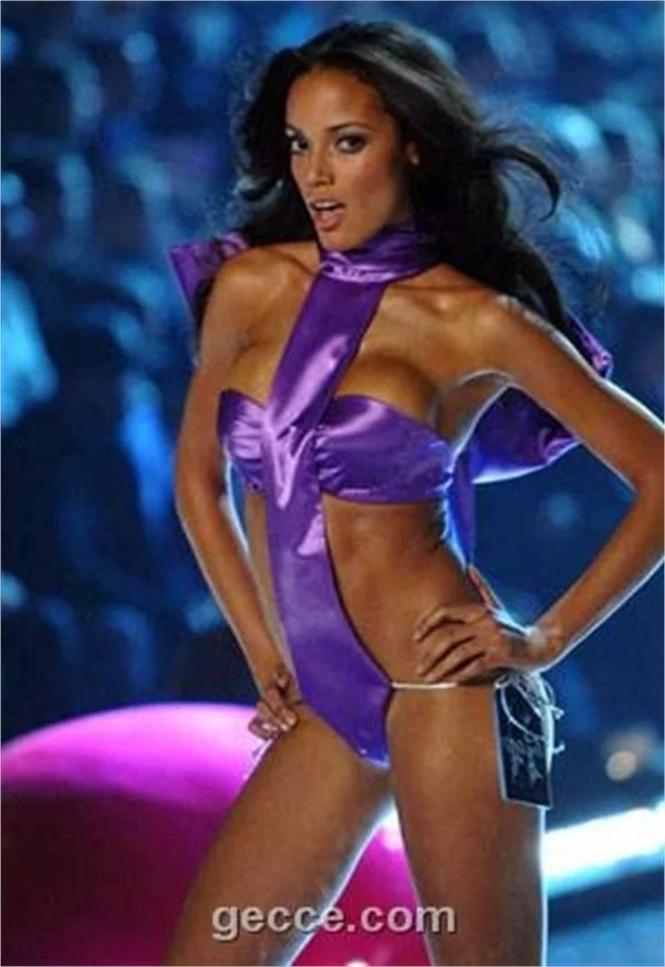 Victoria's Secret'in en seksi 50 modeli