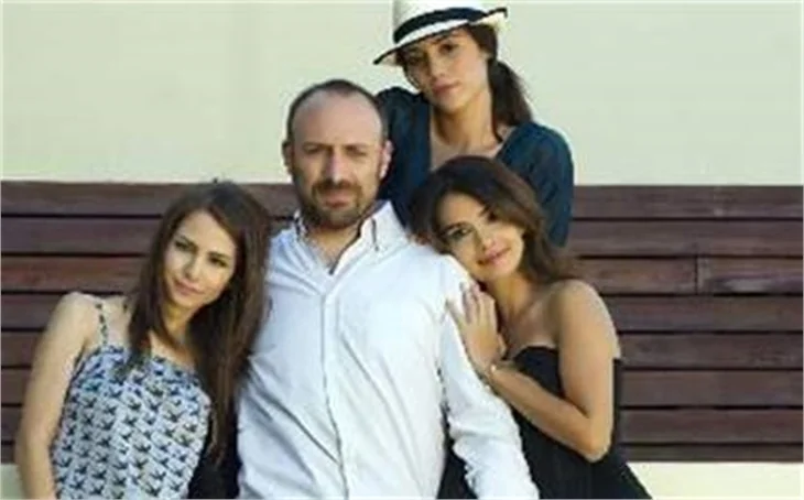 KADINLAR ONU PAYLAŞAMIYOR