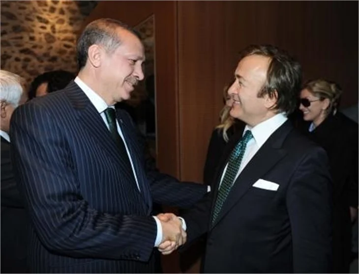BAŞBAKAN SANATÇILARA AÇILIMI ANLATTI