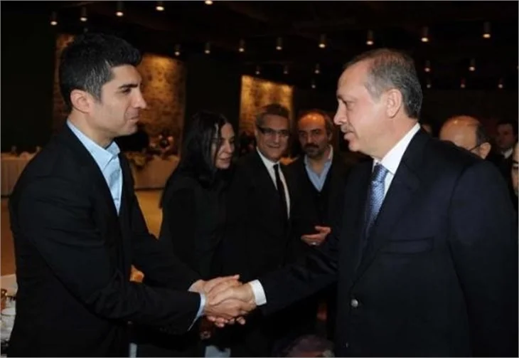 BAŞBAKAN SİNEMACILARLA BİR ARADA!