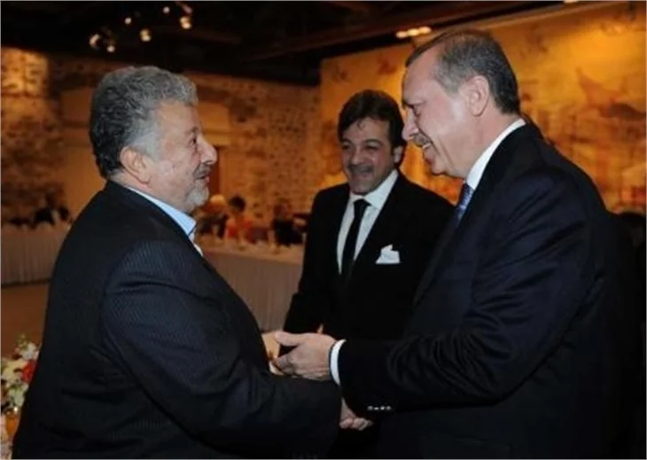 BAŞBAKAN ÜNLÜLERLE!
