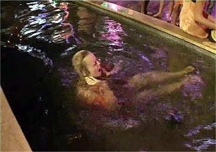 TURİSTLERİN 'TÜRKİYE' KAVGASI!