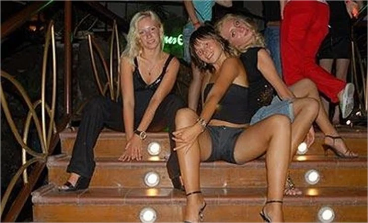TURİSTLERİN 'TÜRKİYE' KAVGASI!
