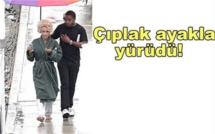 PAMELA'DAN İLGİNÇ GÖRÜNTÜ!