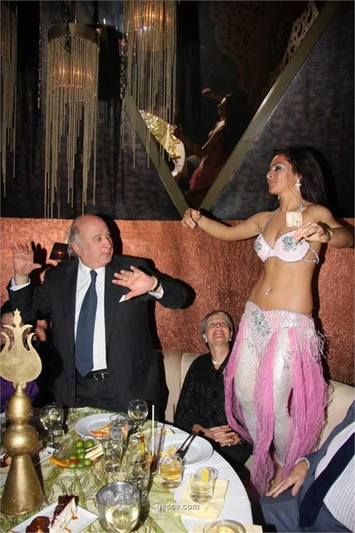 AL JAMAL'DE YILDIZLAR GEÇİDİ!
