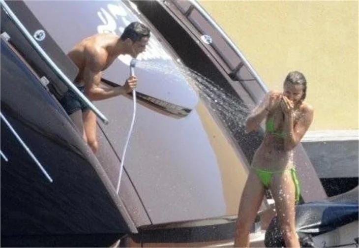 Ronaldo, sevgilisi Irina Shaykiel ile aşk tatilinde