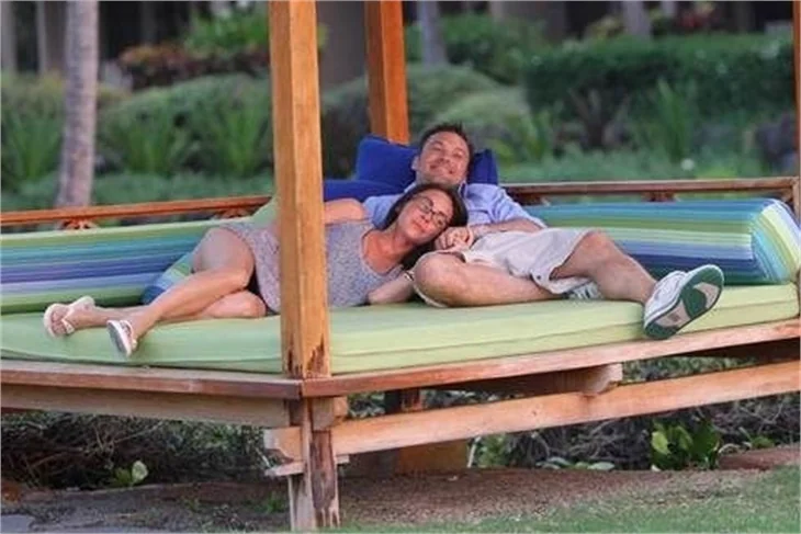 Megan Fox Balayında frikik verdi