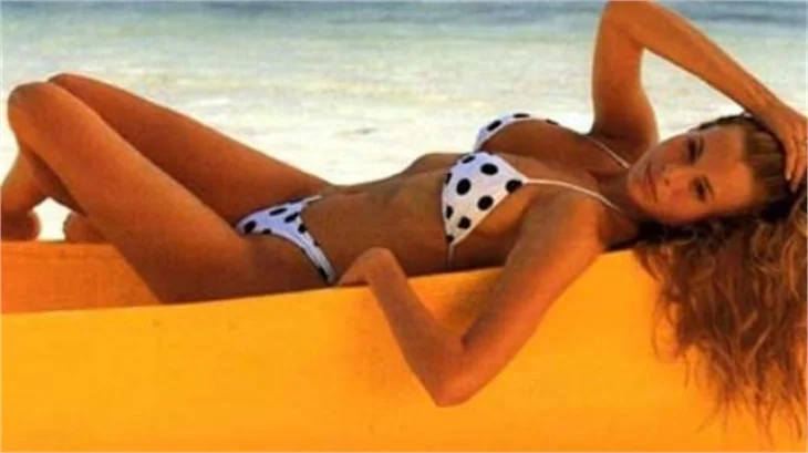 En Seksi 20 Victoria's Secret modeli..