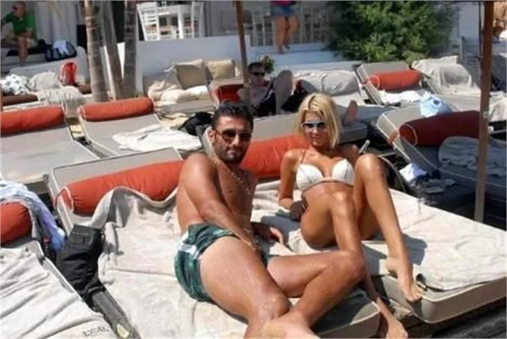 Futbolcu Selçuk Şahin'in aşk tatili!