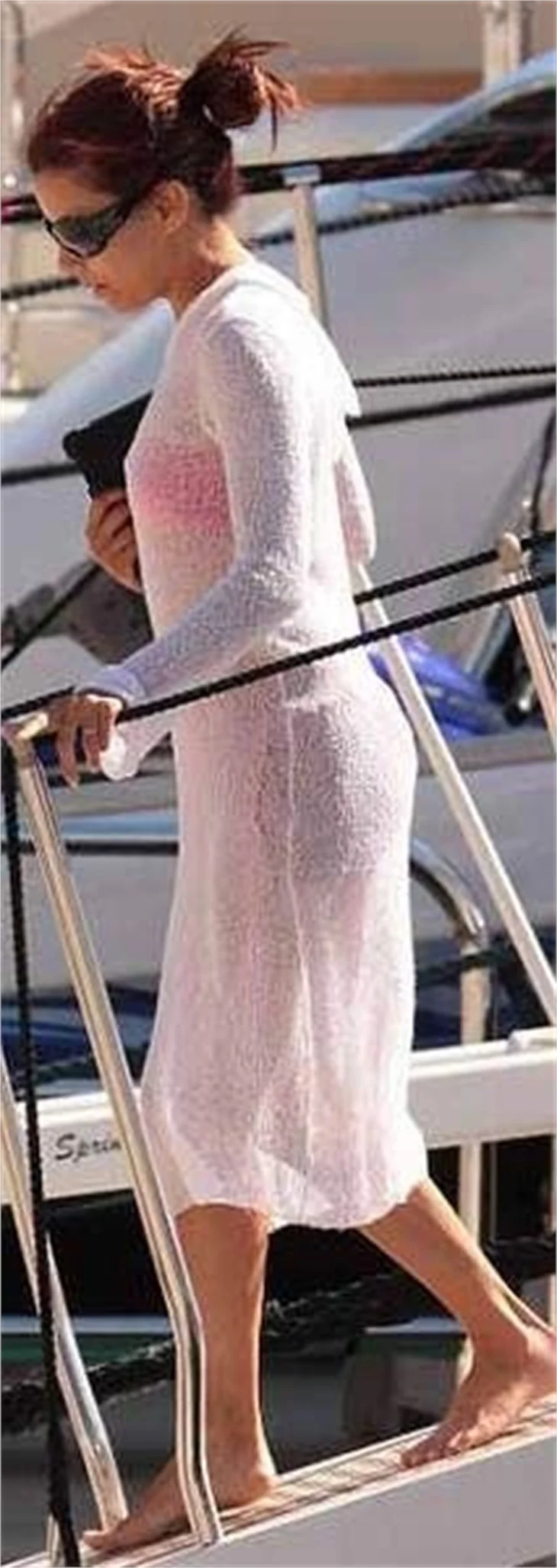 Eva Longoria öyle pozlar verdi ki soyunsa daha iyiydi!
