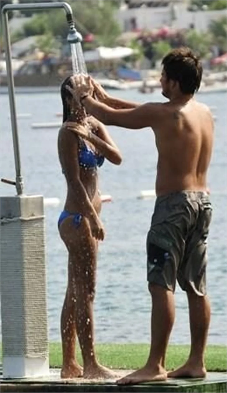 Hakan ve Gizem'in Bodrum tatili