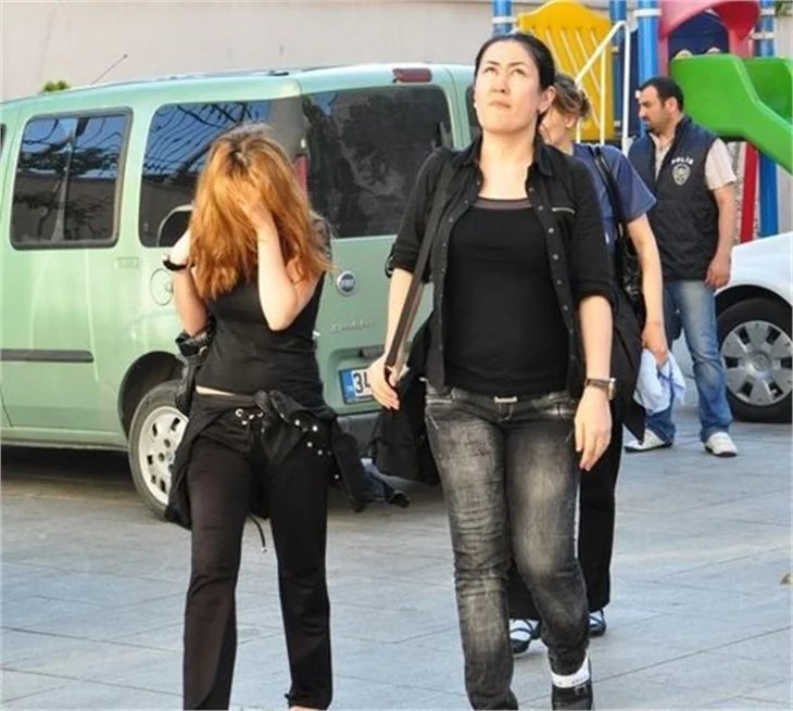 Akıl almaz fuhuş operasyonu..