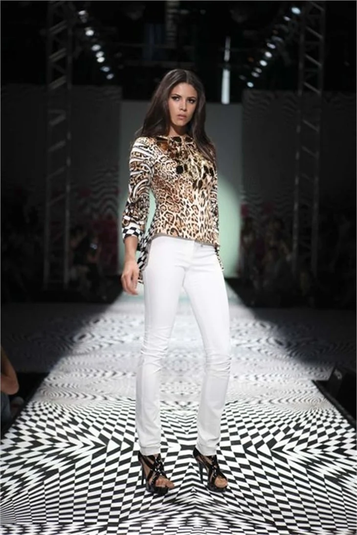 İstanbul Fashion Week'den görüntüler..