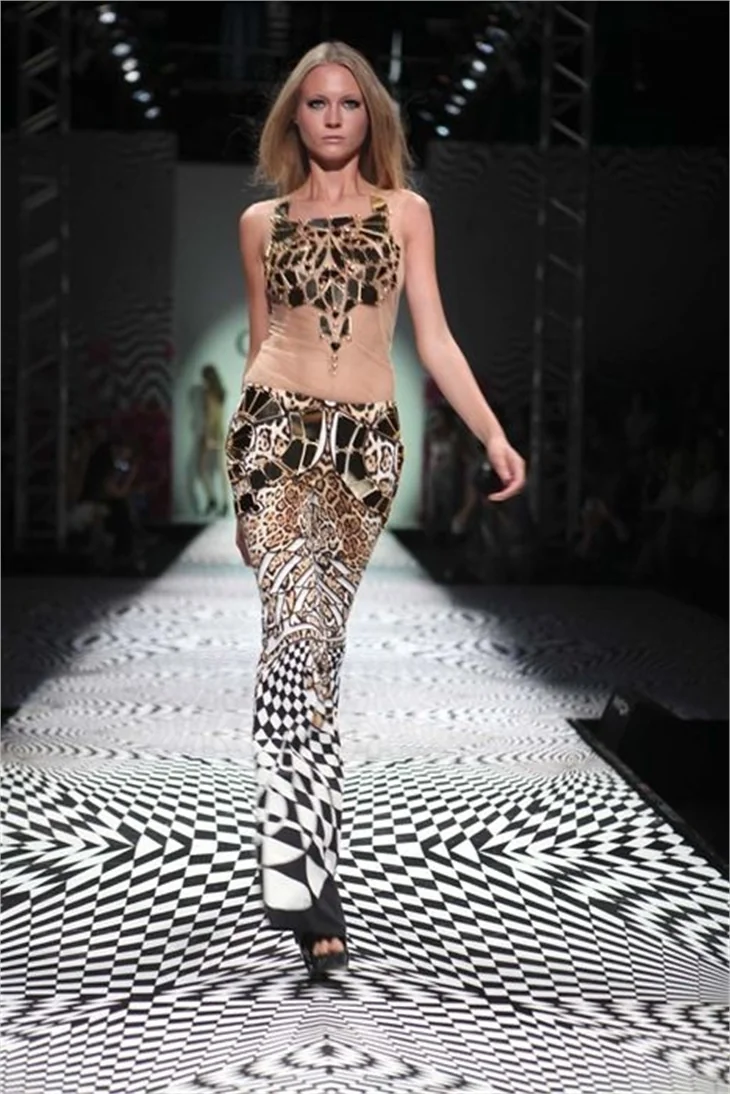 İstanbul Fashion Week'den görüntüler..