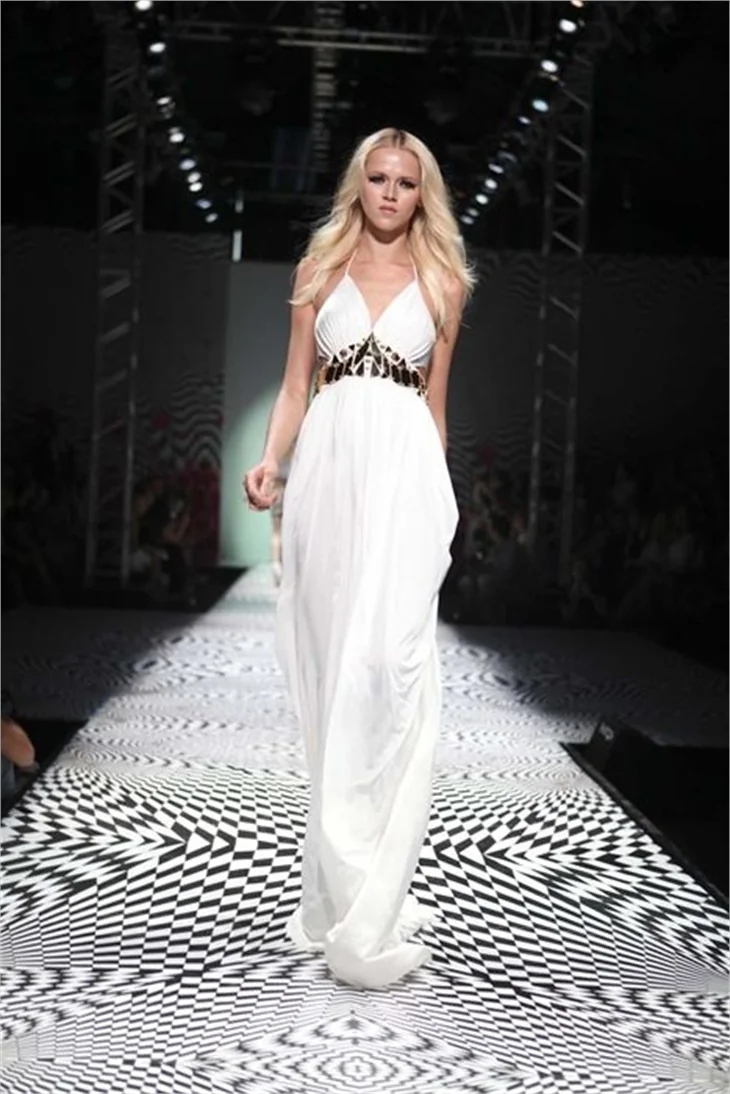 İstanbul Fashion Week'den görüntüler..