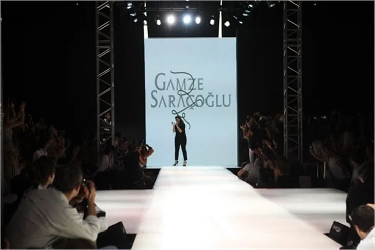 İFW Gamze Saraçoğlu defilesinden görüntüler...