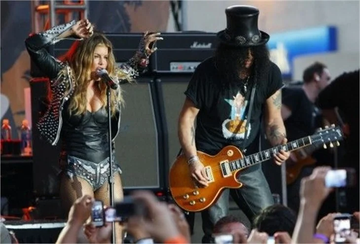 Fergie'den muhteşem Rock 'n roll...