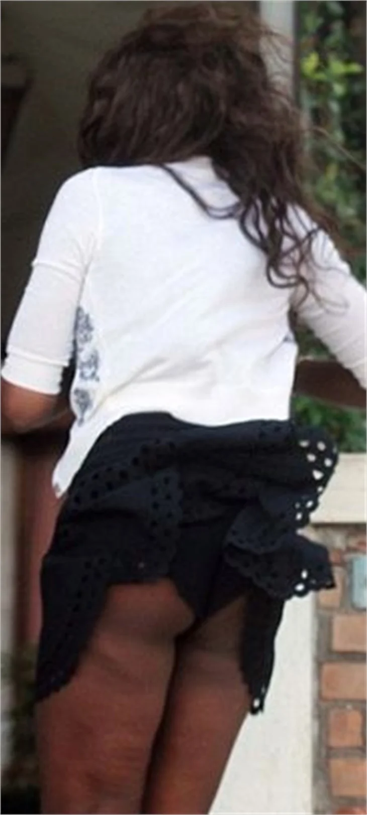 Naomi Campbell rüzgarın azizliğine uğradı...