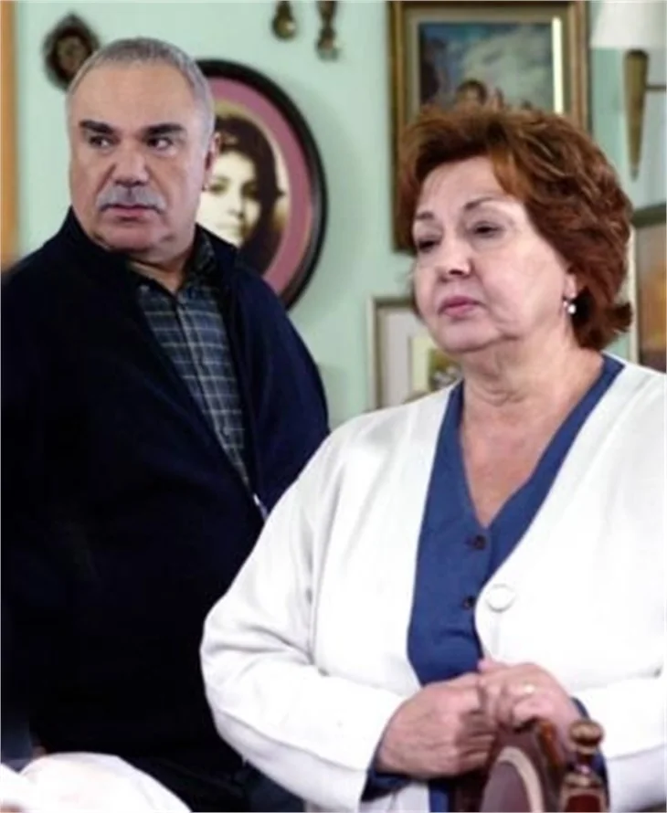 Yaprak Dökümü oyuncuları ile keyfli bir sohbet..