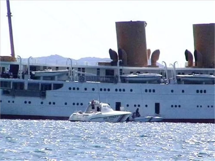 Savanora yatından görüntüler için tıklayın..