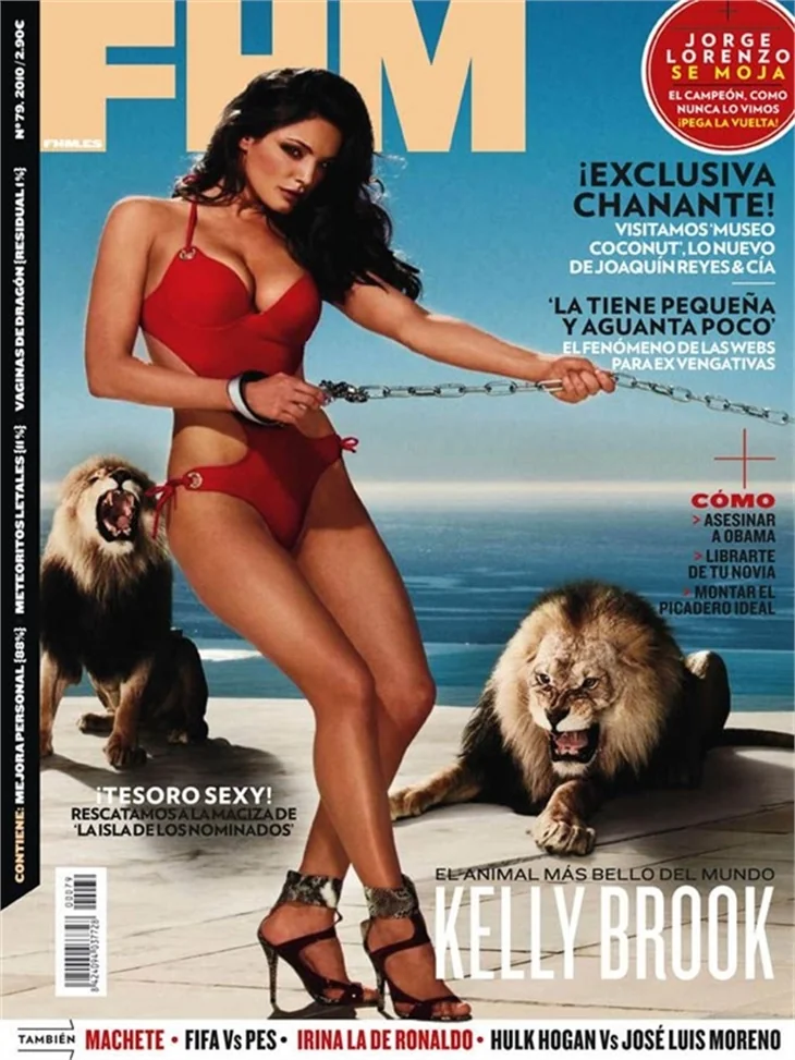 Kelly Brook FHM için soyundu...
