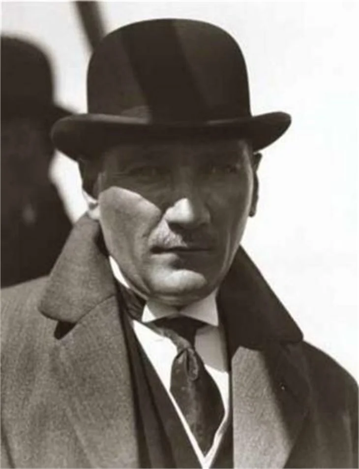 Atatürk'ün ilk kez yayınlanan fotoğrafları