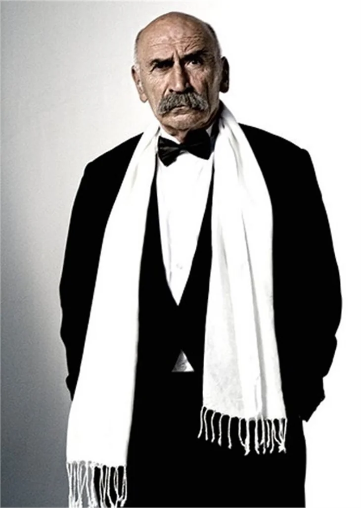 TUNCEL KURTİZ HAYATININ BİLİNMEYENLERİNİ ANLATTI!