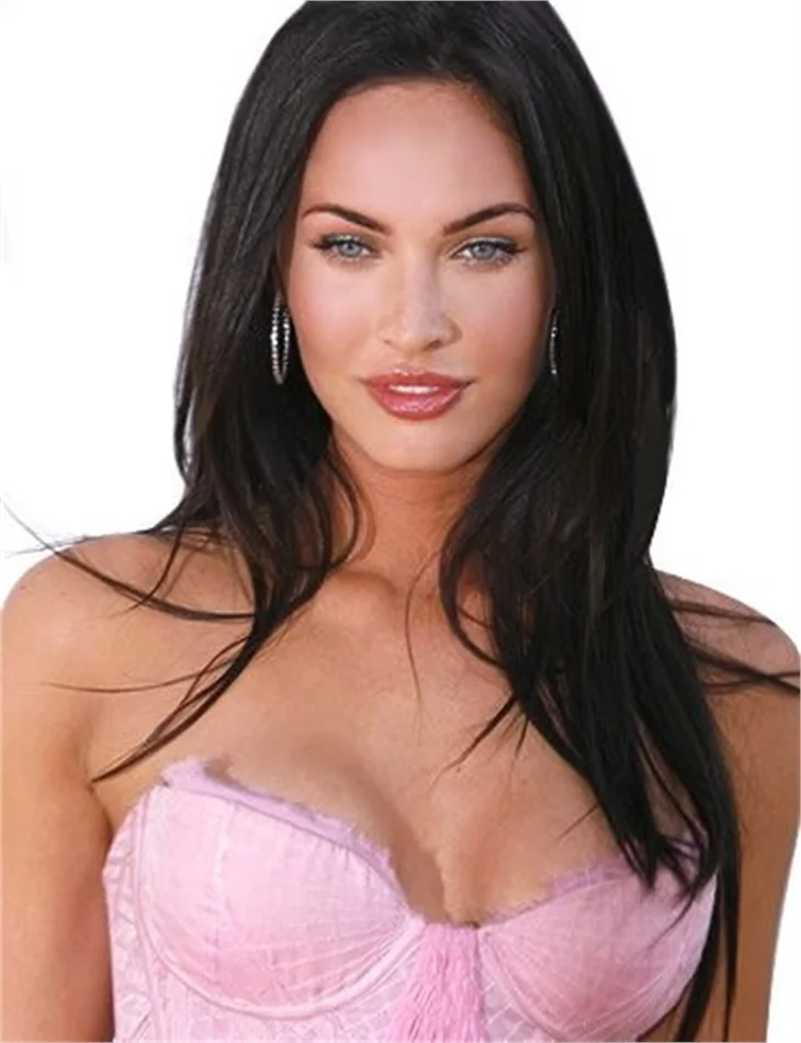 Megan Fox pudinge bulandı!