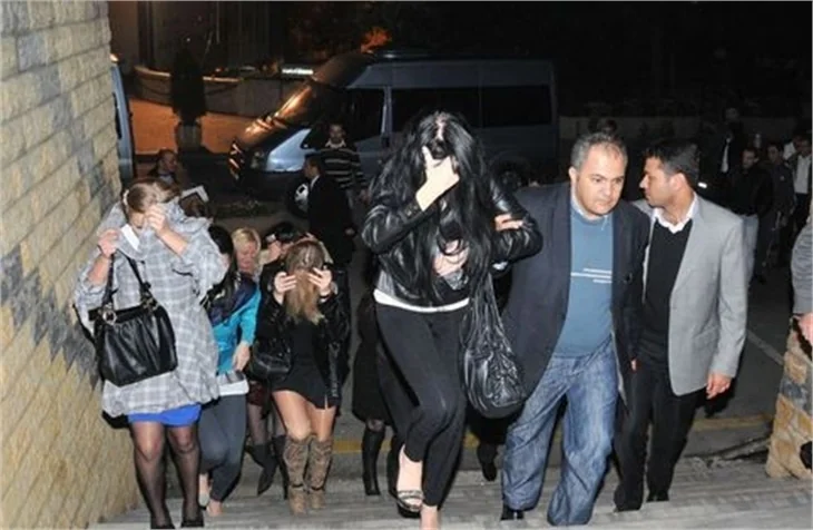İstanbul'da 'Bakire Servisi' operasyonu..