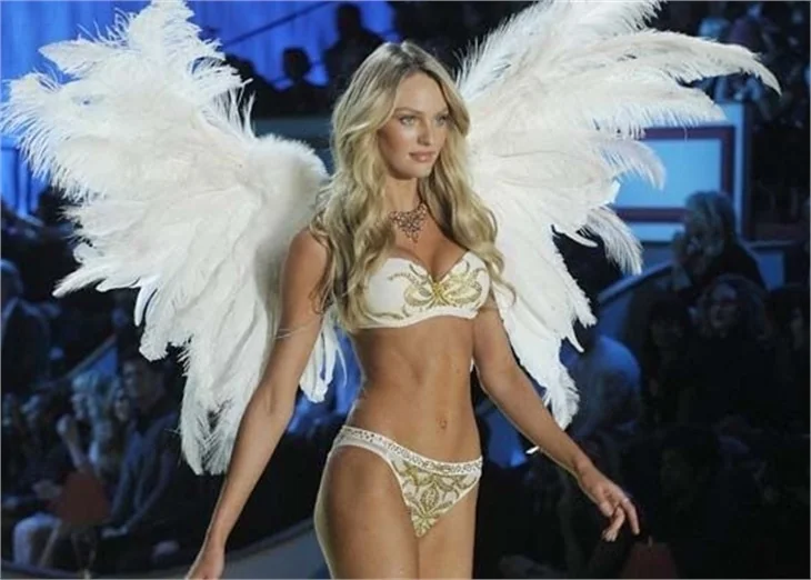 Victoria Secret melekleri yine nefes kesti!