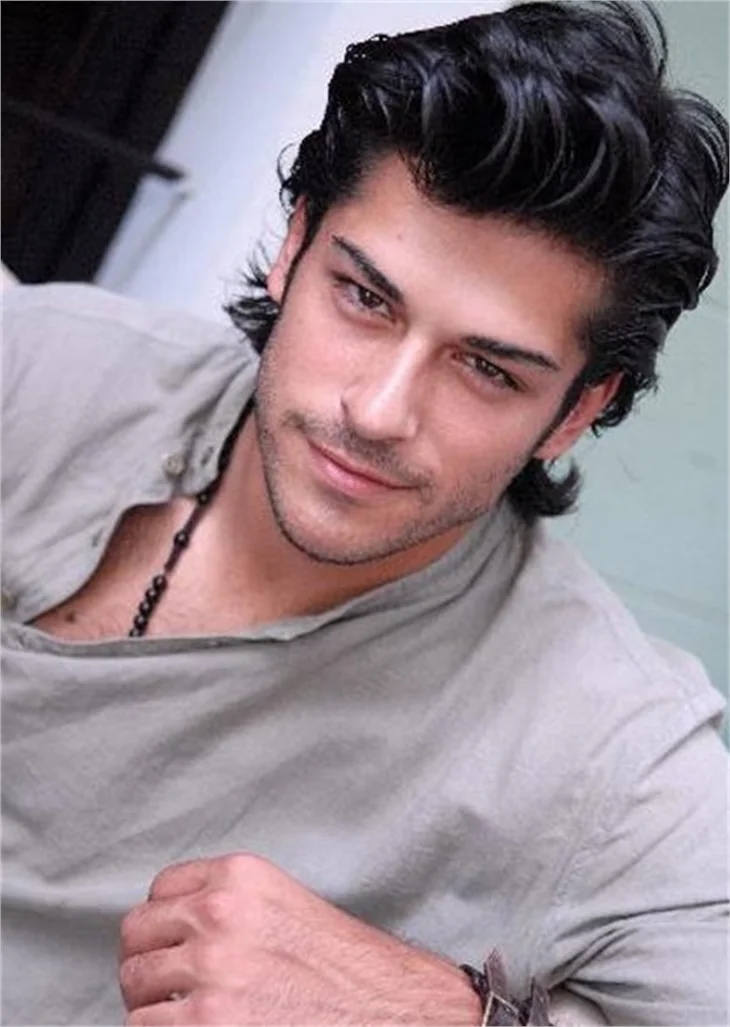 BURAK ÖZÇİVİT'İN RAHATLAMA YÖNTEMİ!