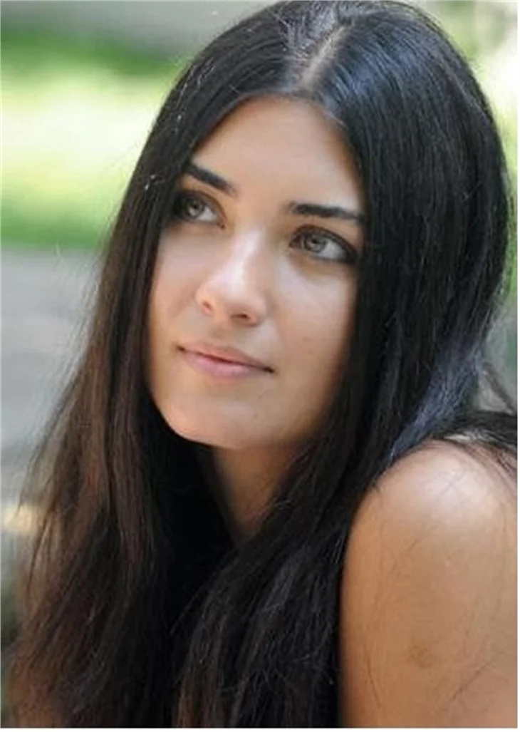 TUBA BÜYÜKÜSTÜN DALYAN'DA VİLLA ALDI!