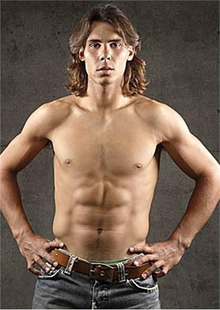 ÜNLÜ TENİŞÇİ RAFAEL NADAL DA SOYUNACAK!