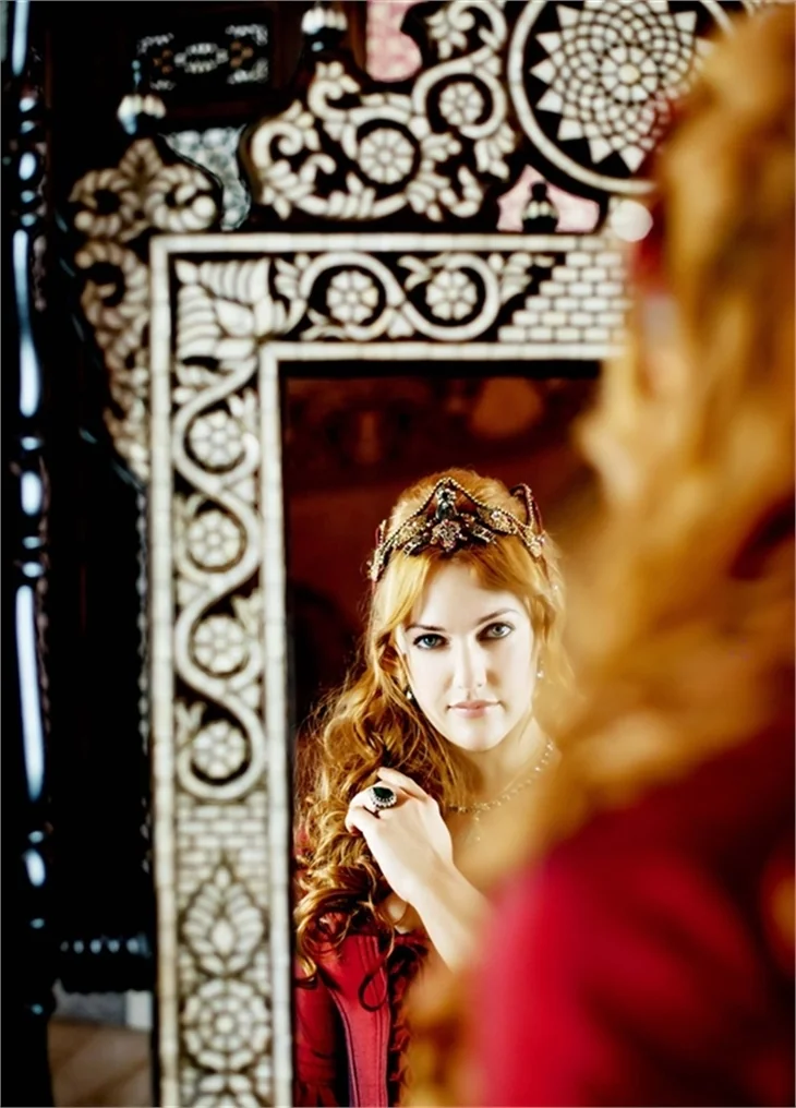 "Muhteşem Yüzyıl" dizinin Hürrem Sultan'ı bulundu..