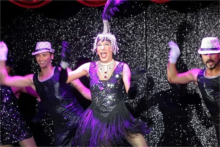 Nahide'de Drag Queen'lerden muhteşem şov!