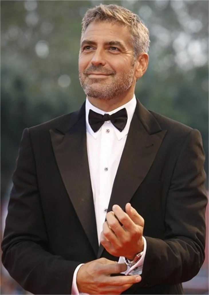 CLOONEY, SUDAN'DA SITMAYA YAKALANDI!