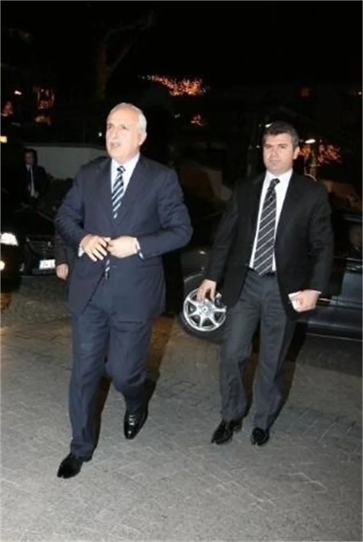 Fatih Terim kızını evlendirdi...