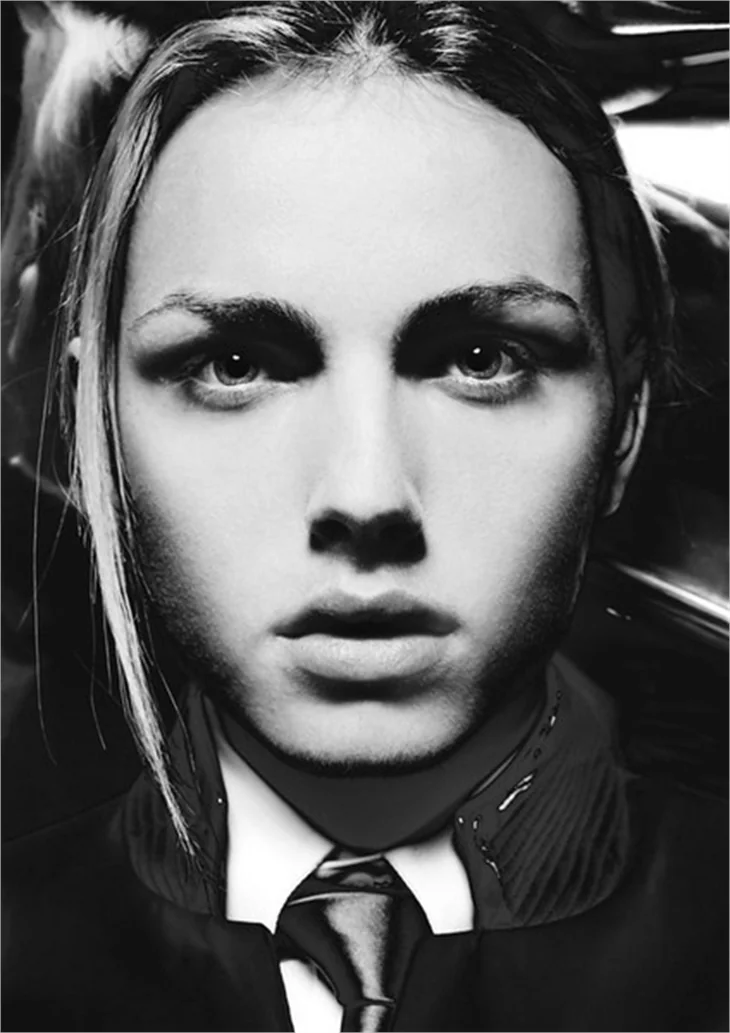 Androjen model Andrej Pejic, kadınları kıskandırıyor!
