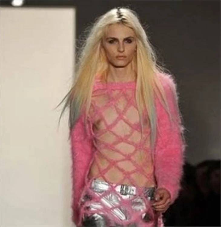 Androjen model Andrej Pejic, kadınları kıskandırıyor!