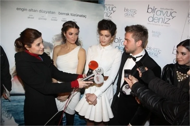 "Bir Avuç Deniz" filminin galası yapıldı..