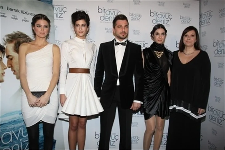 "Bir Avuç Deniz" filminin galası yapıldı..