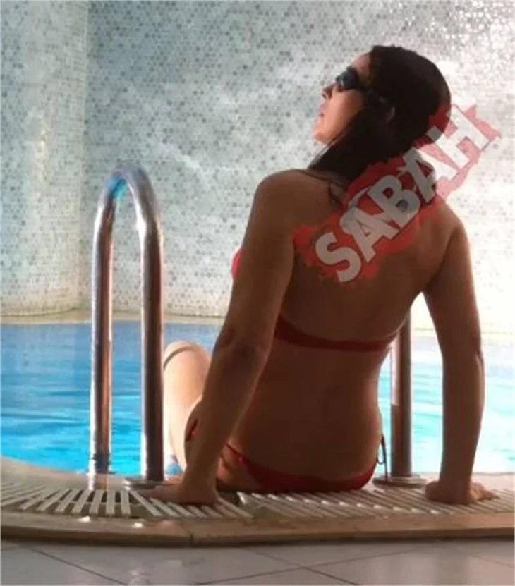 Bellucci doğum sonrası ilk kez bikinili görüntülendi..