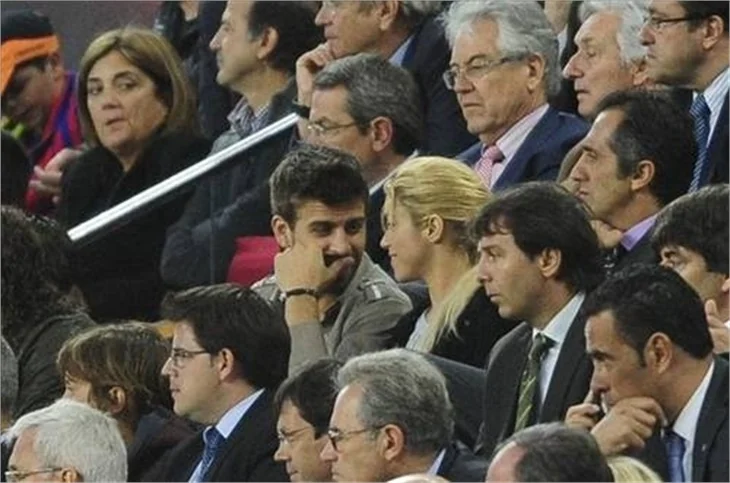 Shakira ve Pique için gol bahane, öpücük şahane!