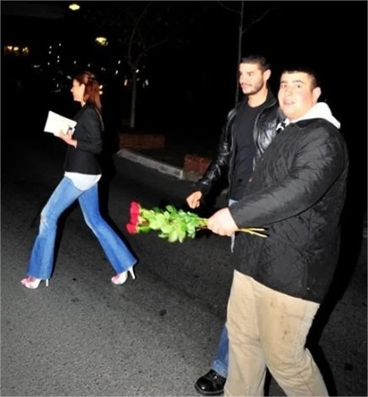 Zeynep Beşerler, Berk Oktay'la görüntülendi..