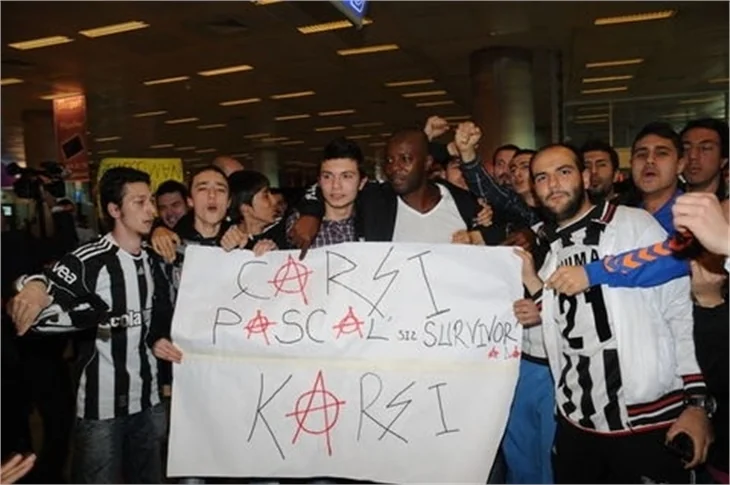 Pascal Nouma'nın adadan dönüşü izdiham yarattı..