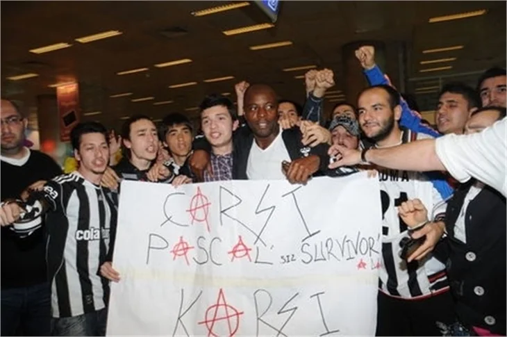 Pascal Nouma'nın adadan dönüşü izdiham yarattı..