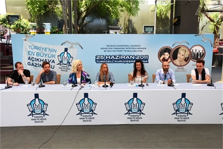 Bi’ Büyük Fest’in sanatçıları Emel Sayın, Şevval Sam ve Gripin